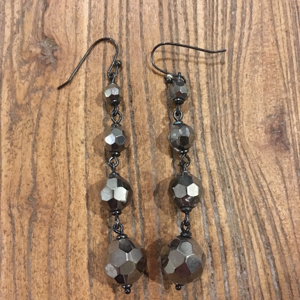 Pretty Dangle Earrings